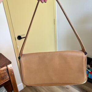 VINTAGE COACH TAN SHOULDER BAG